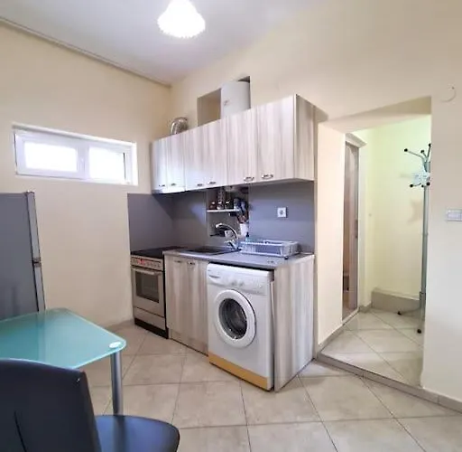 Mateo Center Apartment